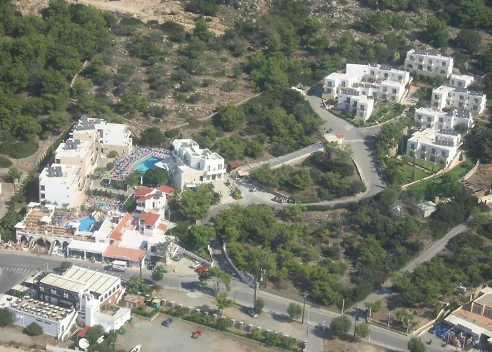 Ξενοδοχείο Pefkos &