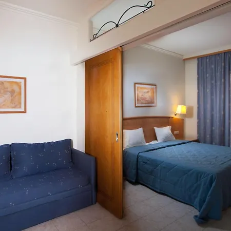 Szálloda Pefkos & 3*