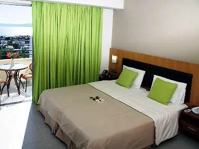 Pefkos & 3* Pefki (Rhodes)